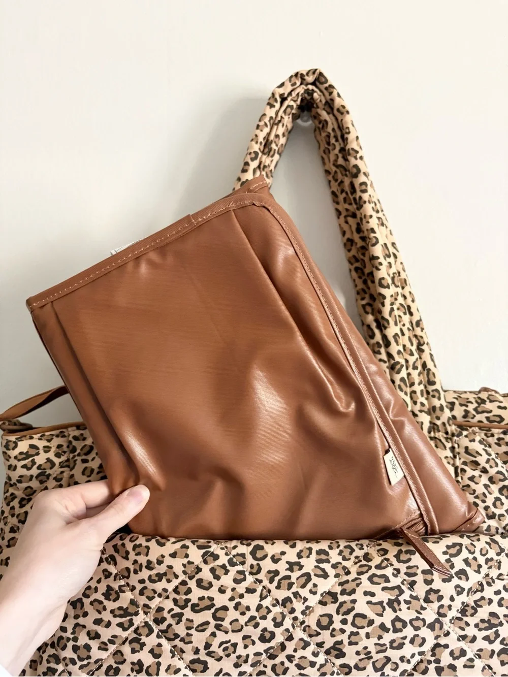 Béis x Elsa Hosk Diaper Tote Bag in Leopard Print NEW - Picture 7 of 8